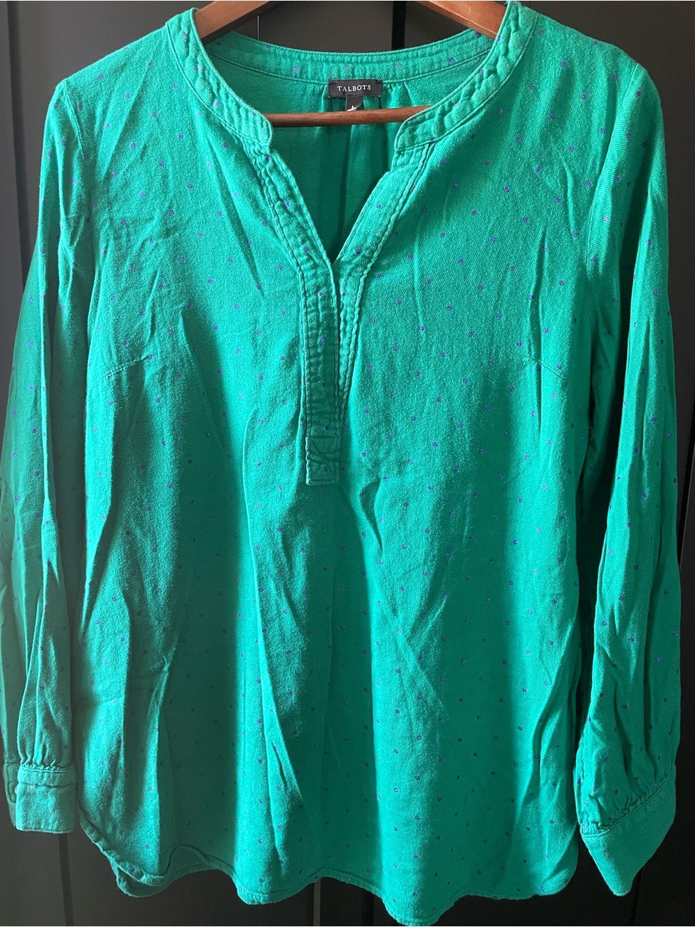 Beautiful Talbots green blouse w/ navy blue metallic polka dots size L